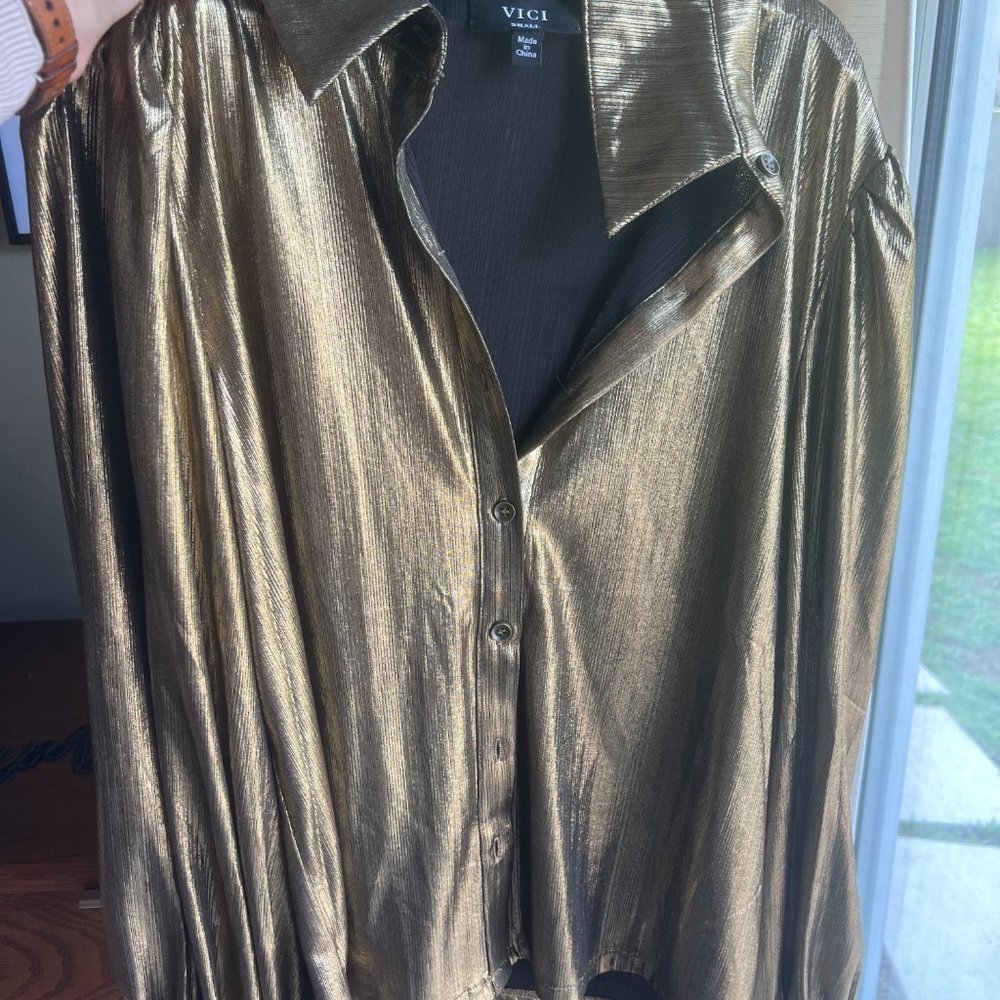 Raquel Metallic Button Down Top - Picture 2 of 6